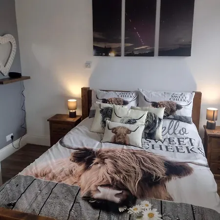 Lingfield Ewenique Views Pets Welcome Apartamento